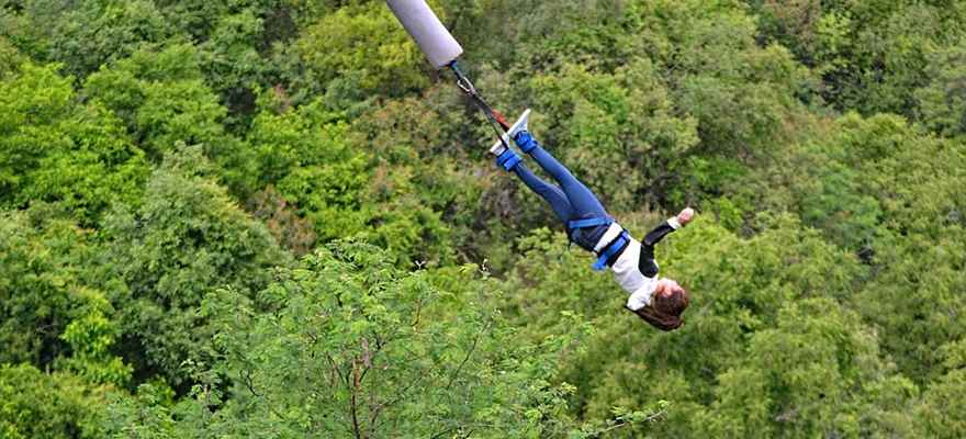 Bungee Jumping in Manali