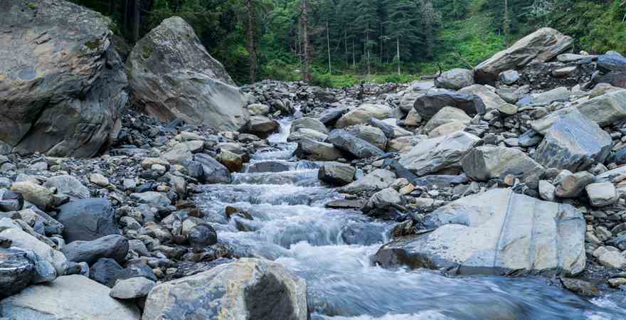 5 Must Sightseeing for Manali Honeymoon Package